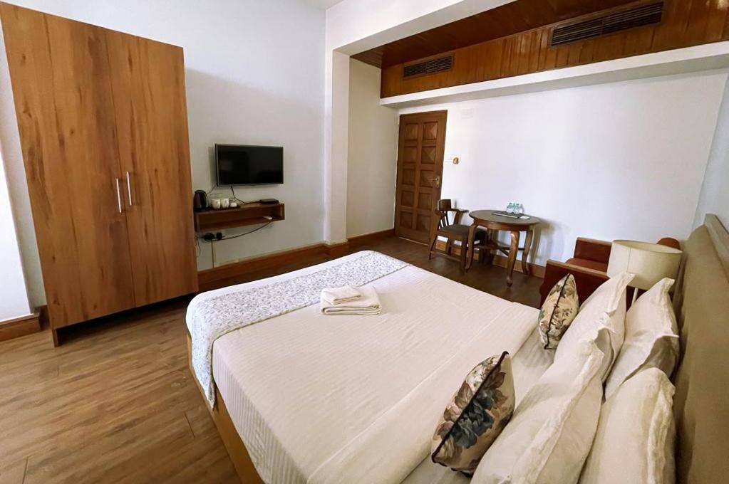 Hotel Tragopan Dimāpur Esterno foto
