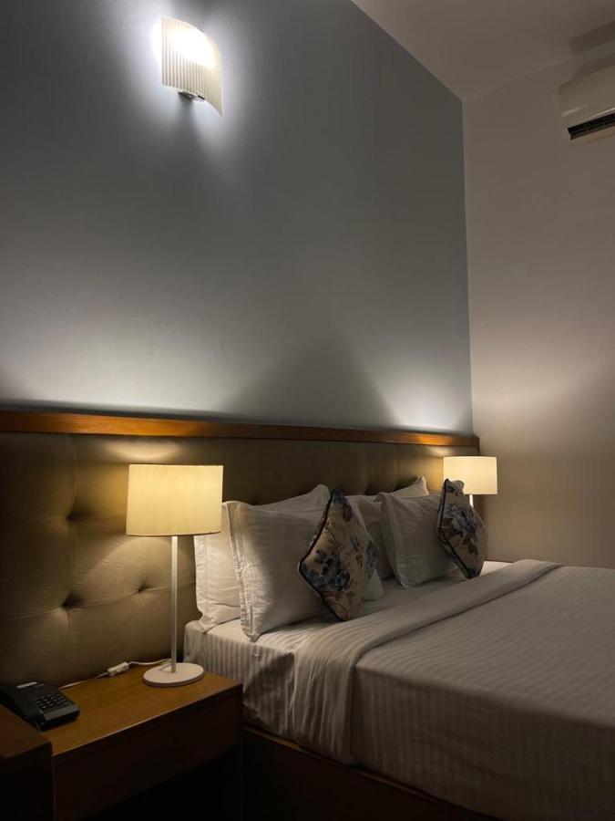 Hotel Tragopan Dimāpur Esterno foto